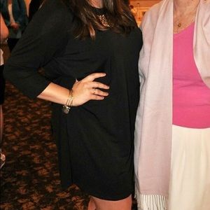 Chic and comfy 3/4 sleeve T-shirt dress